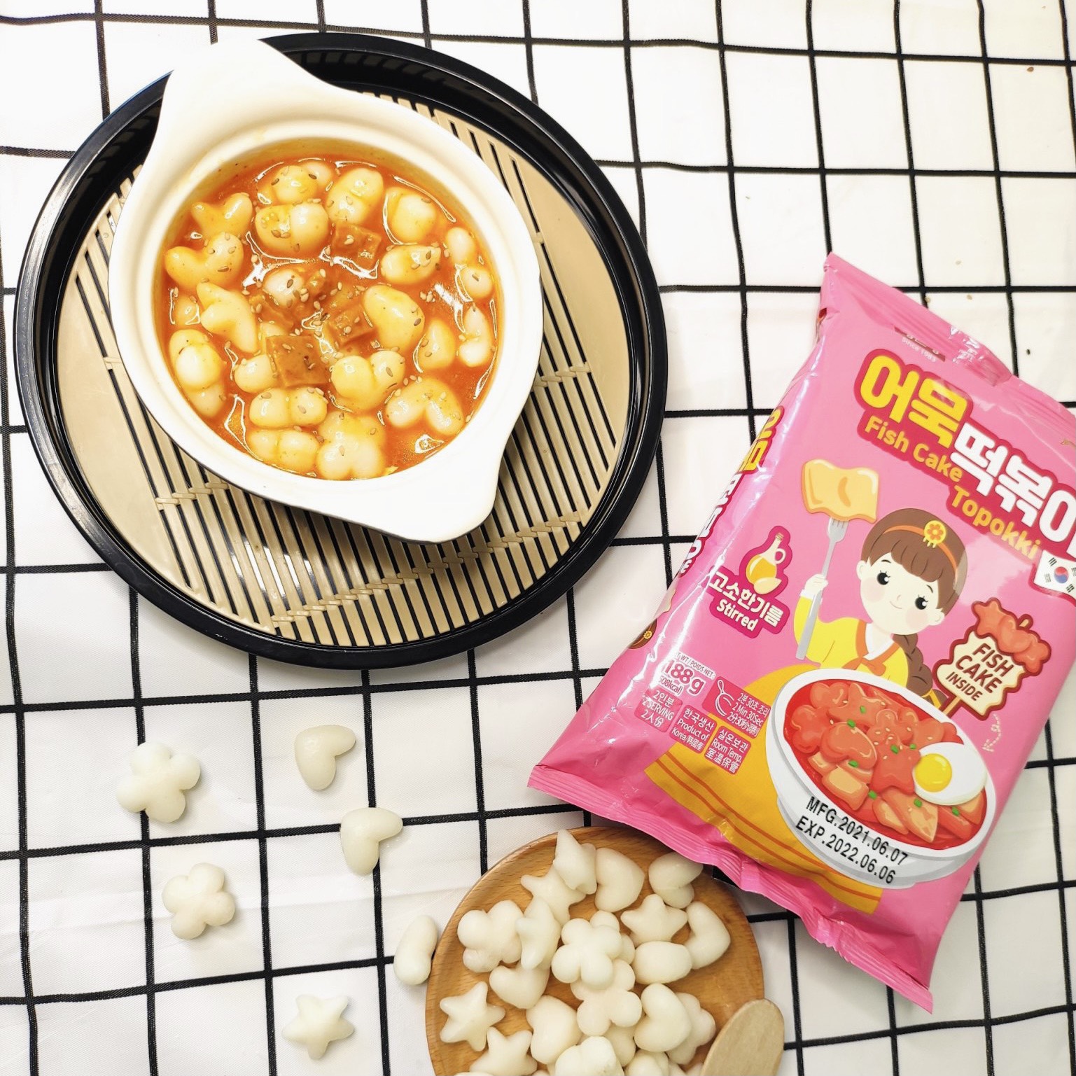Bánh Gạo Topokki Hình Hoa Sao Tim Kèm Xốt Dầu Mè - Nhập Khẩu Hàn Quốc Vị Hot