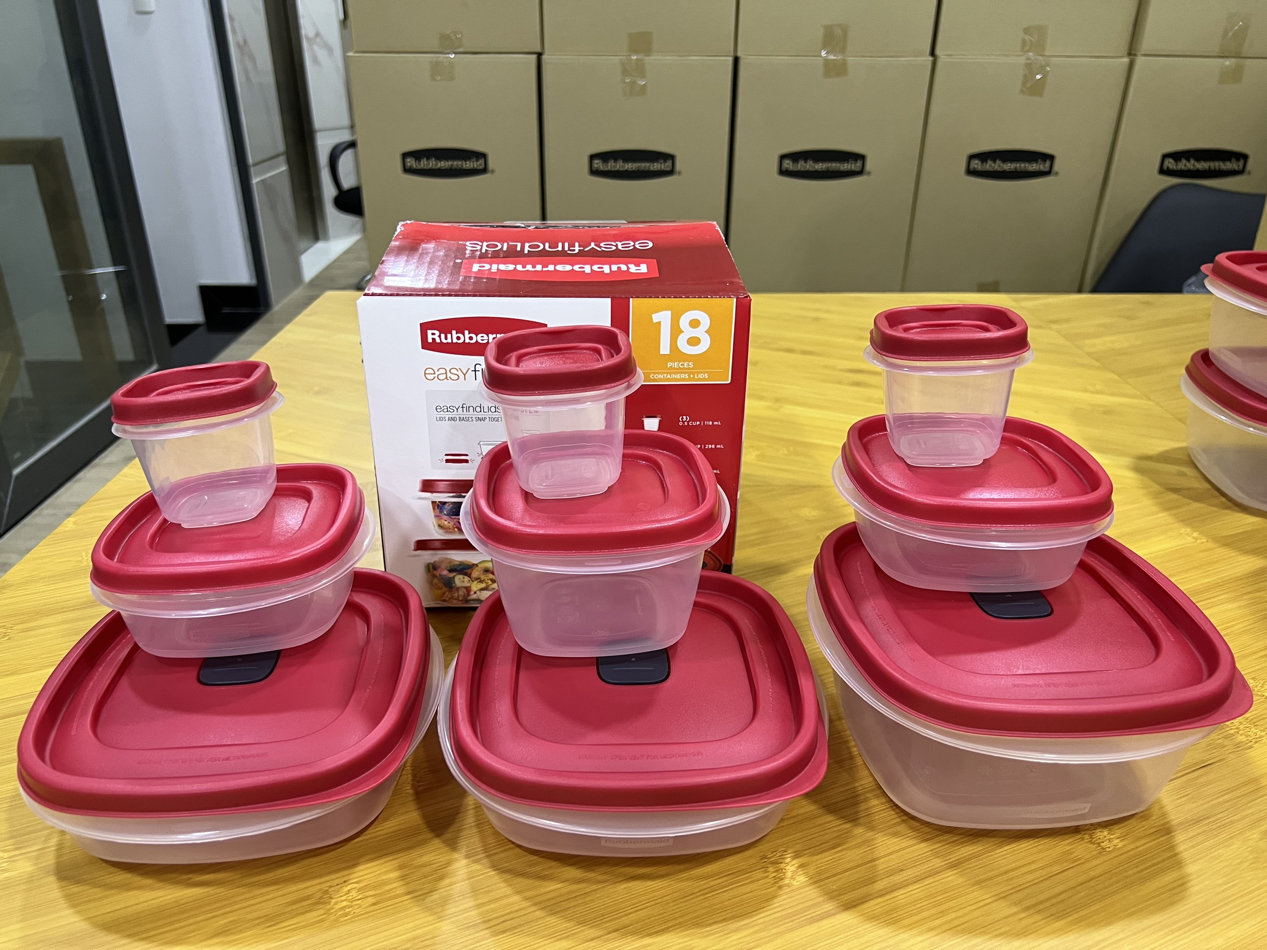 Bộ hộp nhựa đựng thực phẩm nắp đỏ có vent Rubbermaid USA