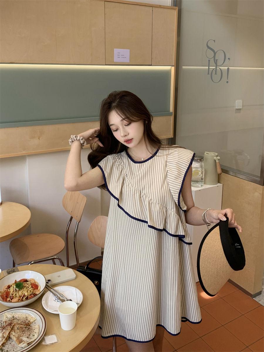 CHENGRUI Morjin sọc nhỏ tay áo đầm mùa hè nữ Hàn Quốc viền lá sen không đều tay búp bê váy