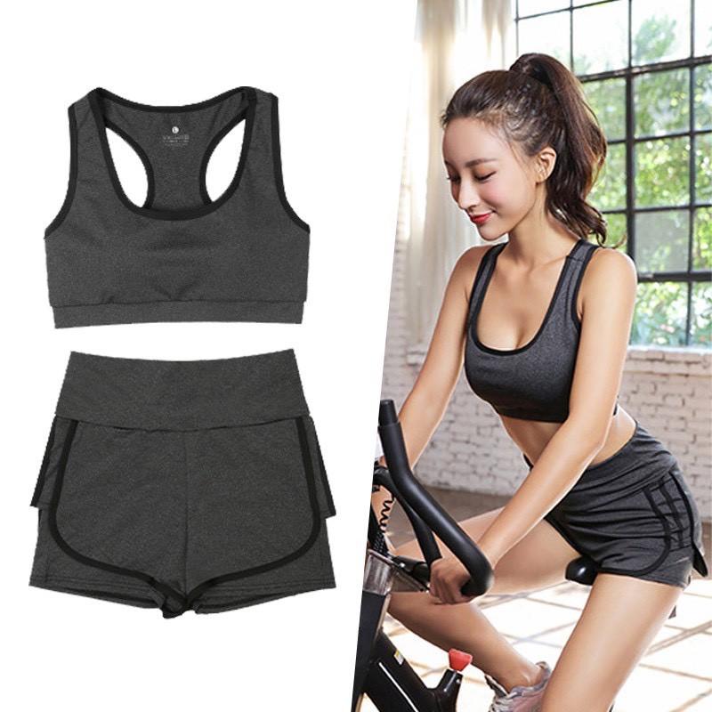 Bộ đồ thể thao tập Gym Yoga Aerobic, Quần áo tập Gym Yoga nữ áo bra quần đùi 2 lớp BT088