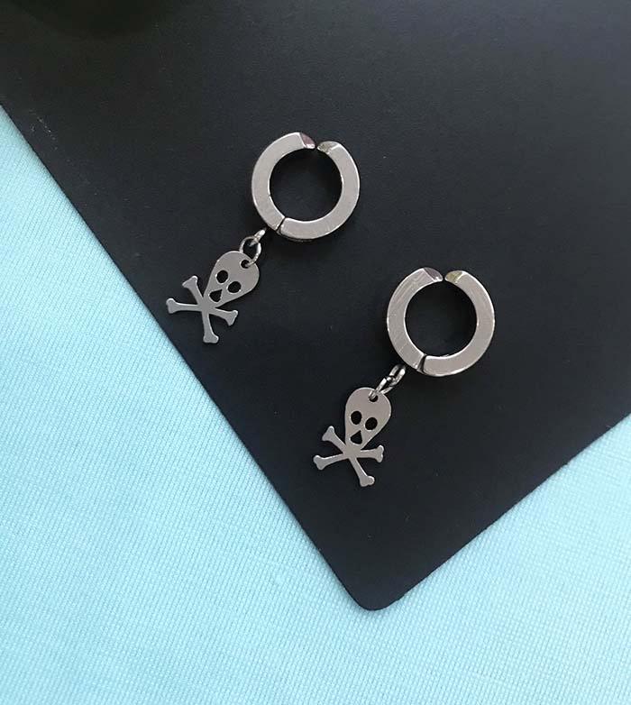 Bông tai kẹp vành đầu lâu unisex