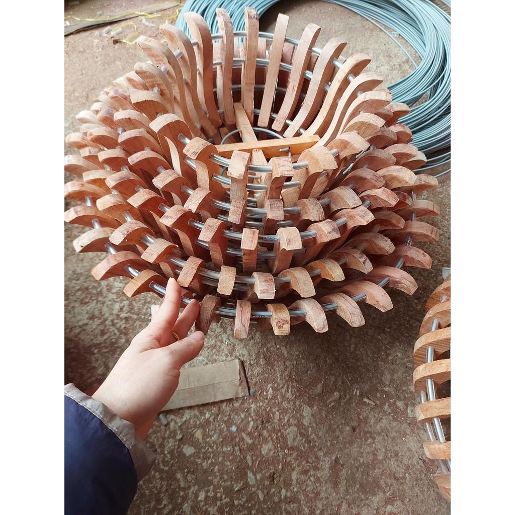 Chậu gỗ trồng lan kiểu sen f 30 - tặng lưới lót chậu, móc treo bọc nhựa 80cm
