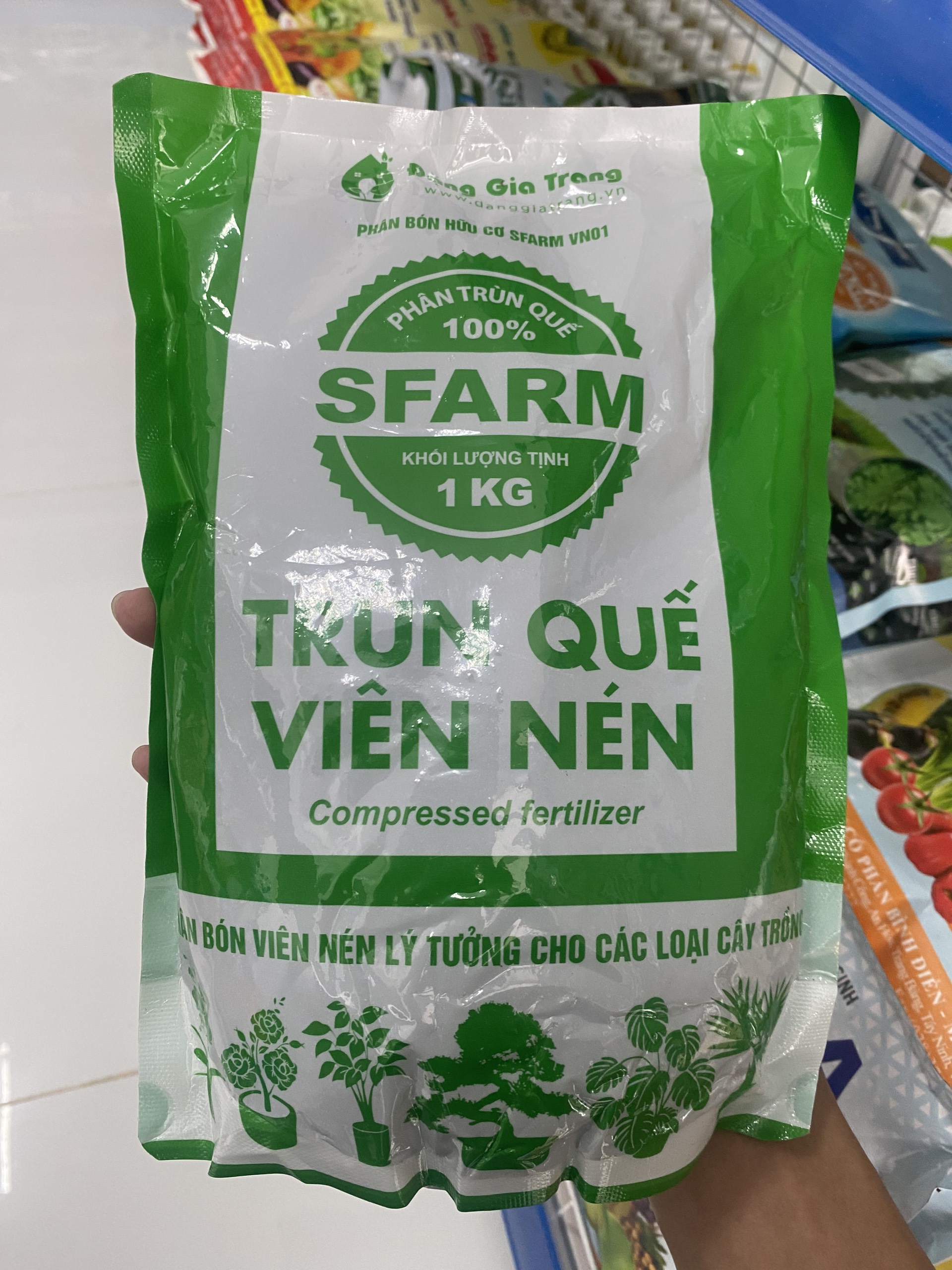 TRÙN QUẾ VIÊN NÉN 1KG | Phân Bón