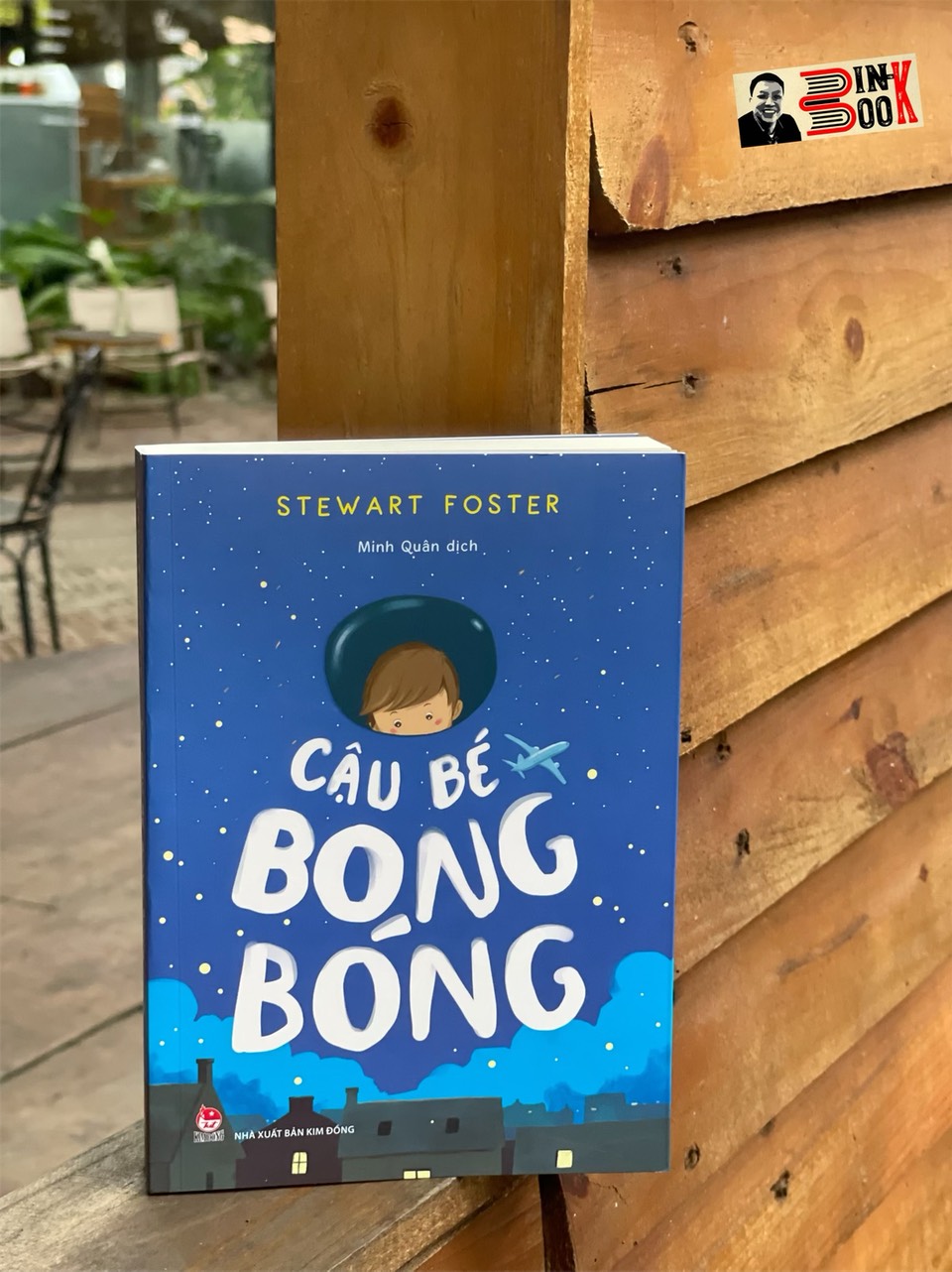 CẬU BÉ BONG BÓNG – Stewart Foster – Minh Quân dịch – NXB Kim Đồng (Bìa mềm)