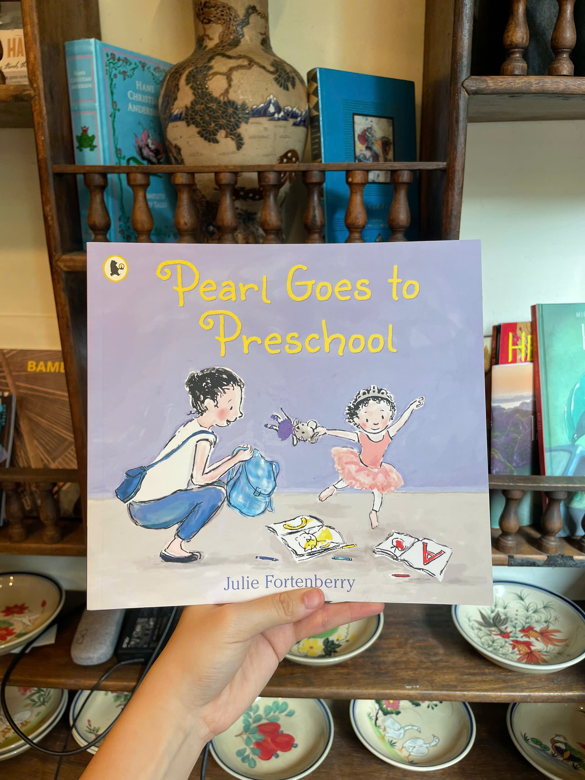Sách - Pearl Goes to School by Julie Fortenberry - Children Picture book in English - Ngoại Văn