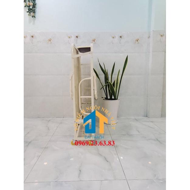 Giường sắt xếp di động