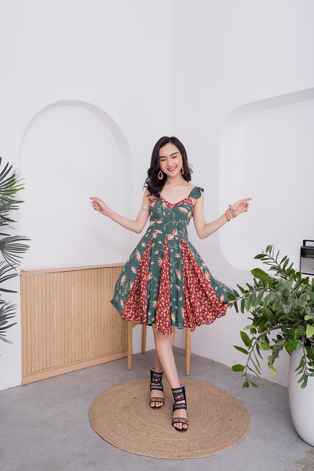 Redy dress - Váy thiết kế mix hoa xanh đỏ 