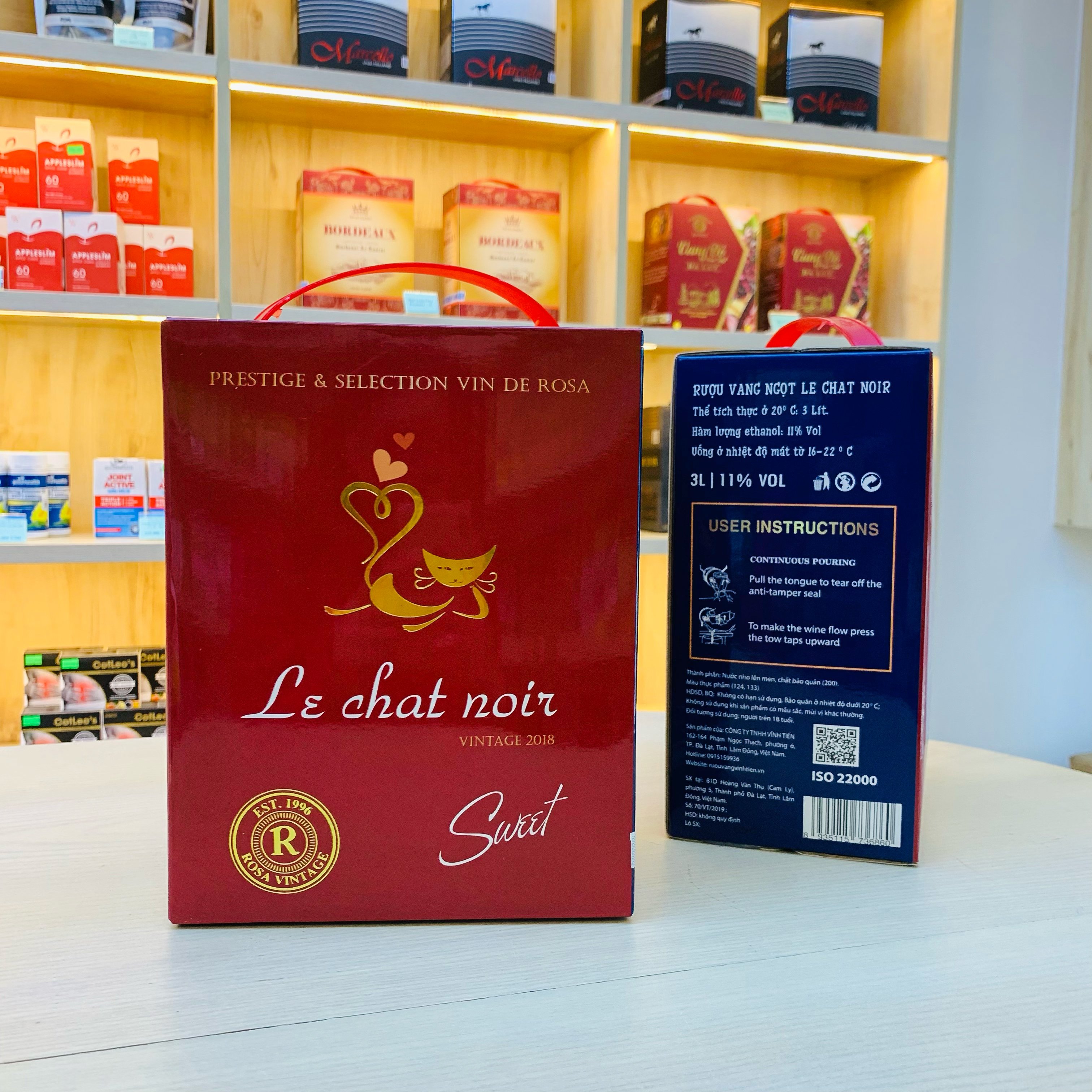 Vang Đỏ Ngọt Le Chat Noir Vĩnh Tiến - 11% vol