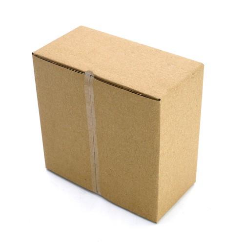 Hộp giấy P49 size 20x20x10 cm, thùng carton gói hàng Everest