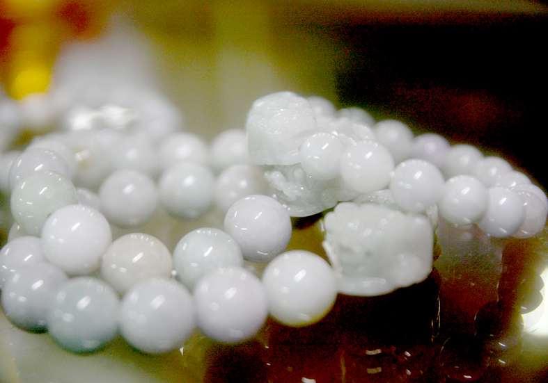 Vòng tay chuỗi đá mã não trắng tỳ hưu