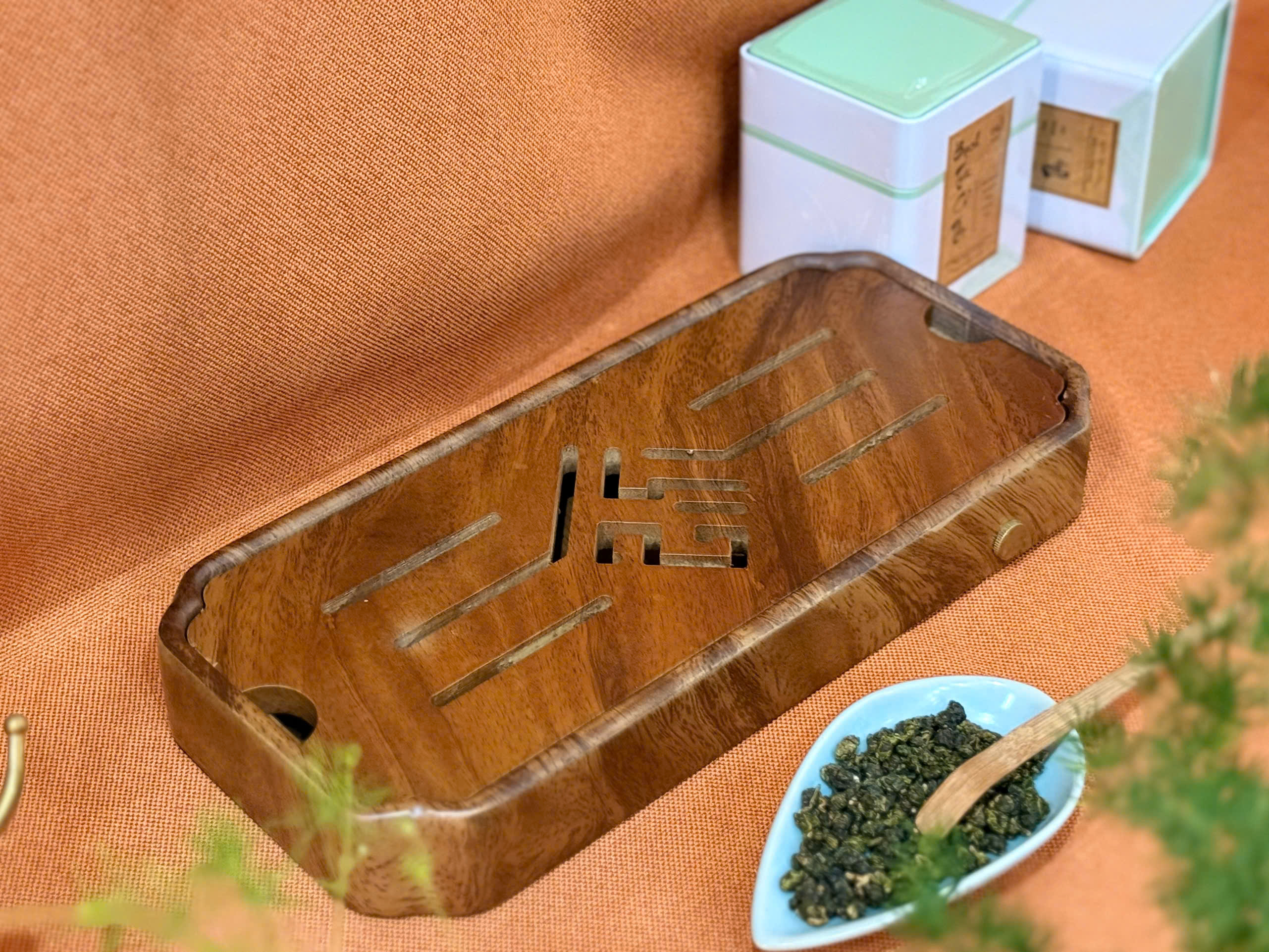 KHAY TRÀ KIM LIÊN CHẤT LIỆU GỖ CẨM LAI - CÓ BỆ THOÁT NƯỚC - ĐỘ BỀN CAO - WOOD TEA TRAY