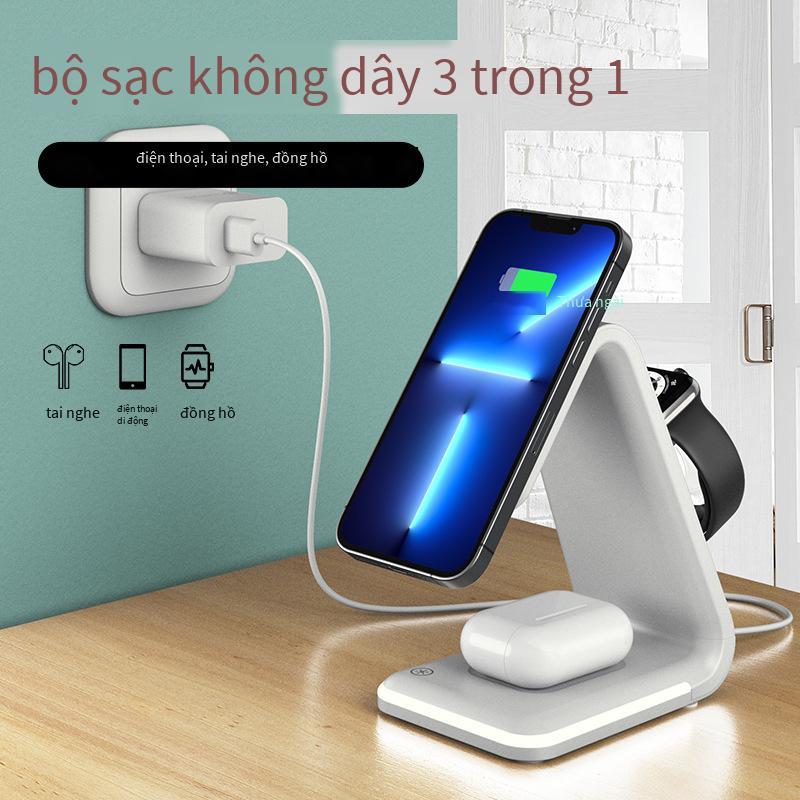 Bộ sạc không dây ba trong một từ tính mới được khuyến mại phù hợp với đồng hồ điện thoại di động Apple Bộ sạc không dây bốn trong một