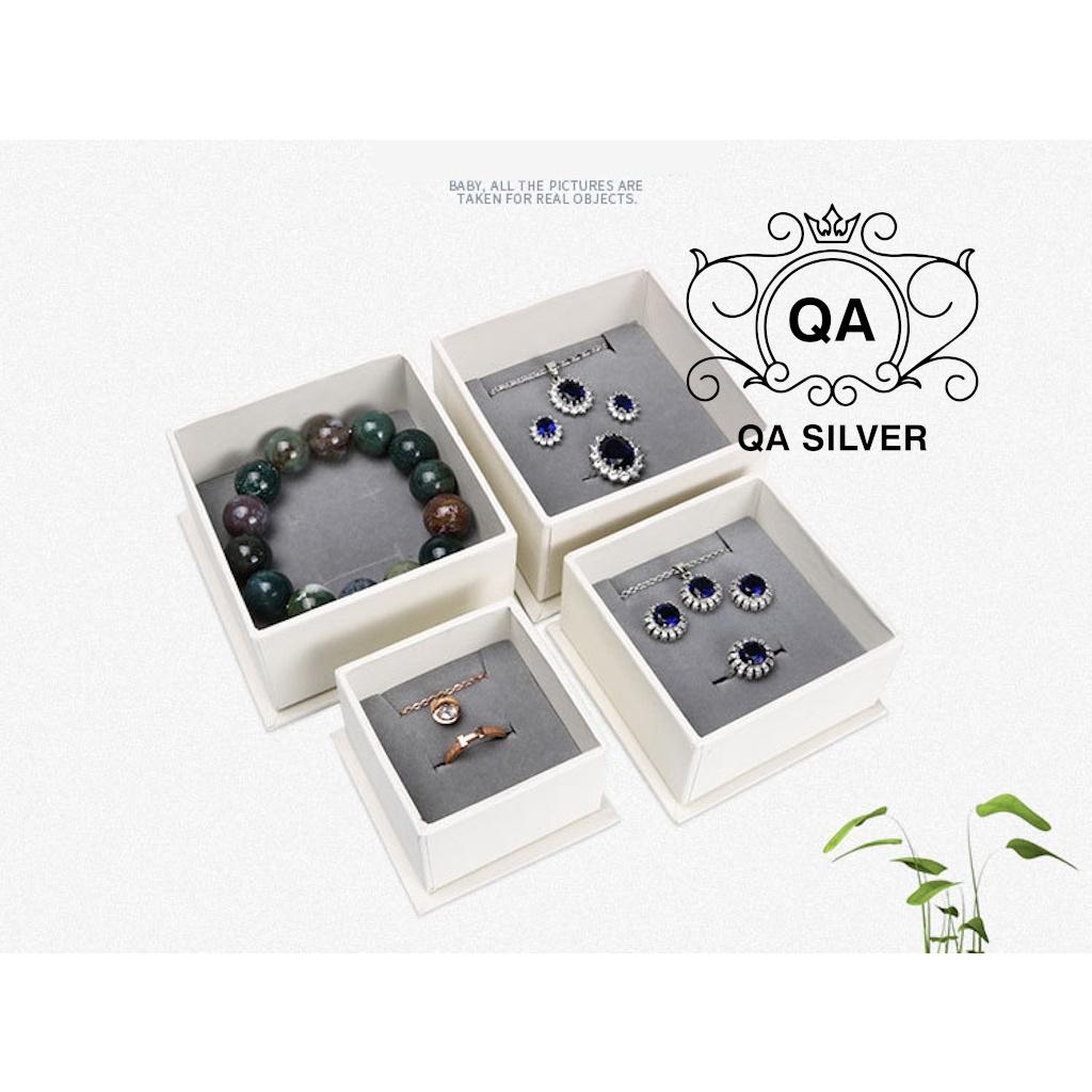 Hộp trang sức hộp đựng quà tặng giấy cứng trắng nơ ghi ACCESSORIES QA SILVER AC200502