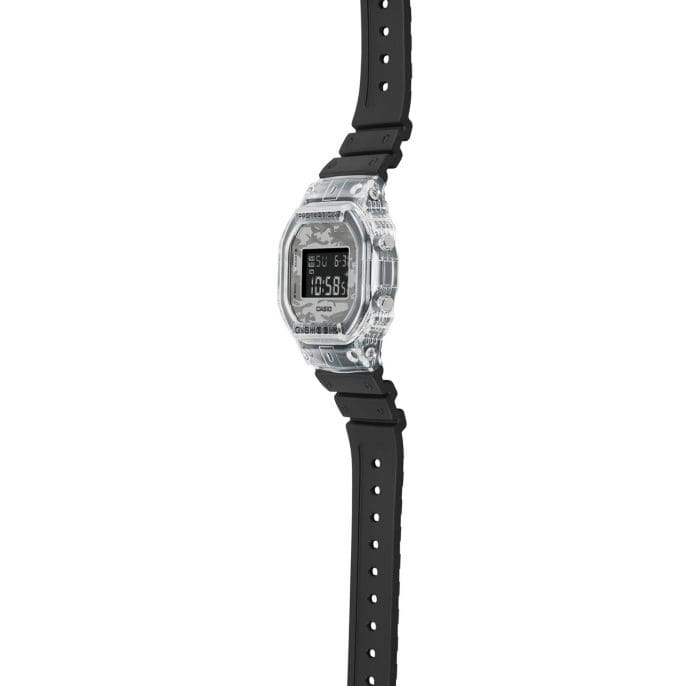 Đồng Hồ Casio G-Shock Nam Dây Nhựa DW-5600SKC-1DR