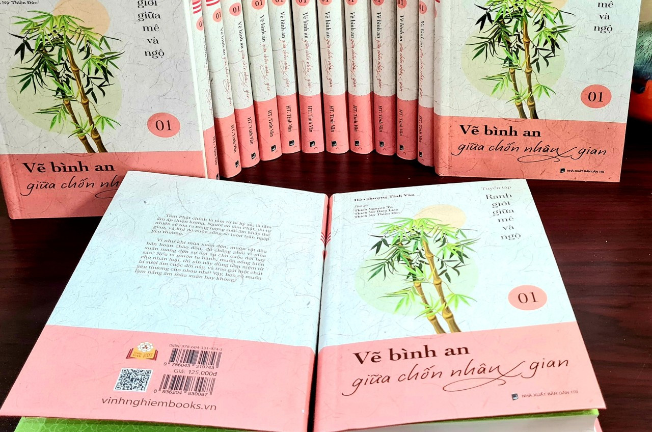 Vẽ bình an giữa chốn nhân gian