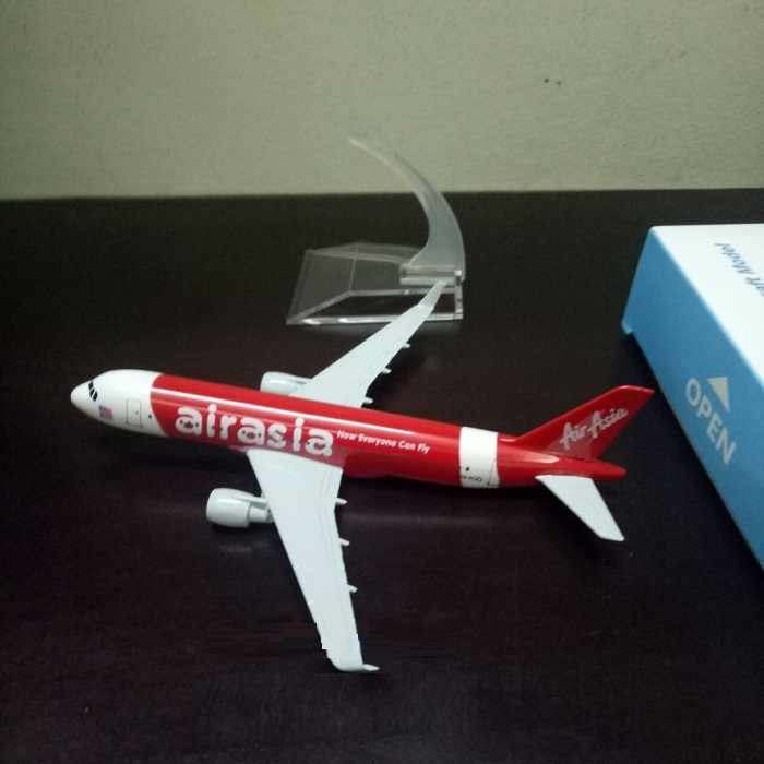 Mô hình máy bay tĩnh B737 Air Asia 16cm_Now Everyone Can Fly