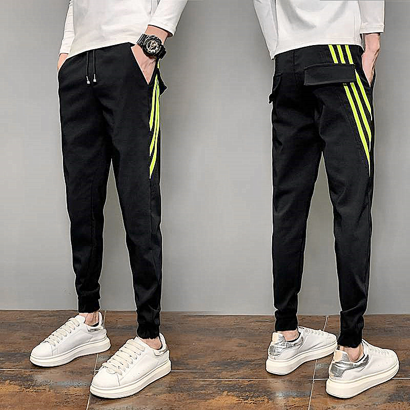 Quần jogger 9 phân họa tiết sọc vàng cá tính