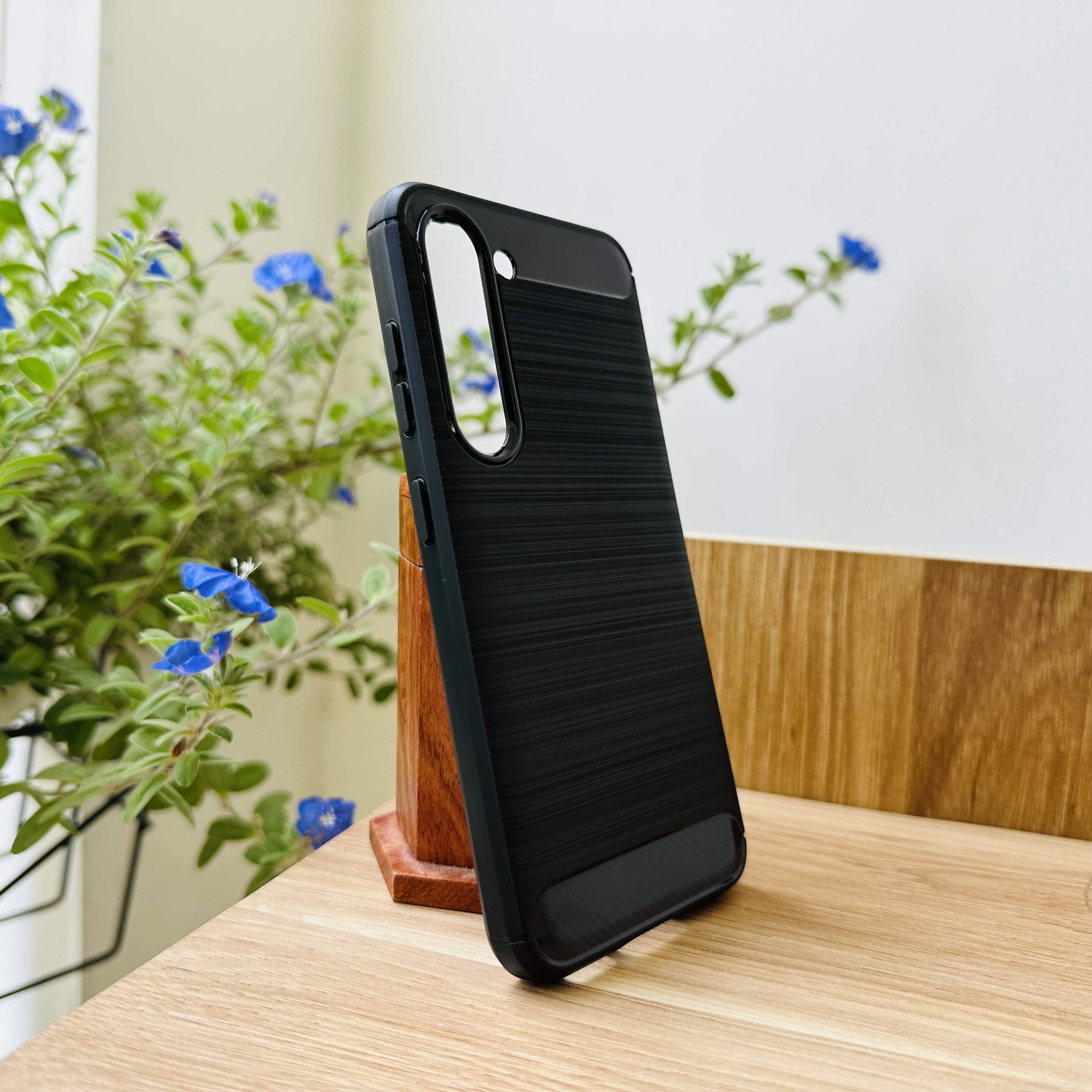 Ốp lưng dành cho Galaxy S23 Likgus armor chống sốc- Hàng chính hãng