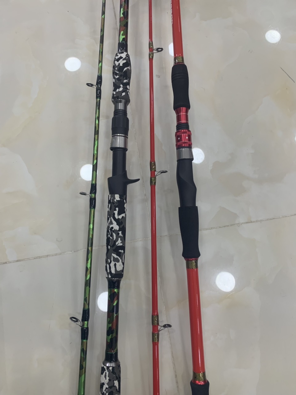 Cần Câu Lure Cao Cấp Máy Đứng ,Ngang Màu: Đỏ- Xanh Lính 2M1/ 2M4/ 2M7
