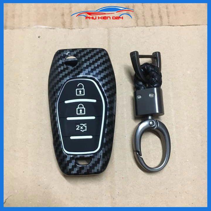 Ốp khóa cacbon Chevrolet Cruze, Colorado 4 nút kèm móc khóa