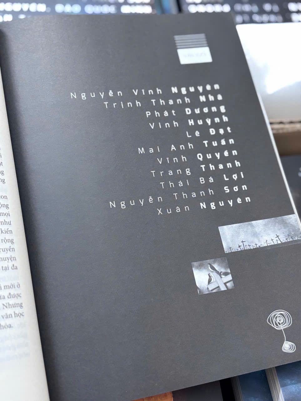 VIẾT VÀ ĐỌC CHUYÊN ĐỀ MÙA ĐÔNG 2025 – Nhiều tác giả – NXB Hội Nhà Văn