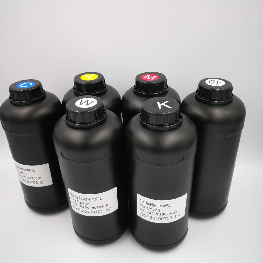 HCM-Mực in UV màu đỏ (M), hàng nhập khẩu, ứng dụng in quảng cáo tương thích trên mọi chất liệu (nhựa, gỗ, thủy tinh, mica), dung tích chai 1 lít cho đầu in Epson I3200 DX5