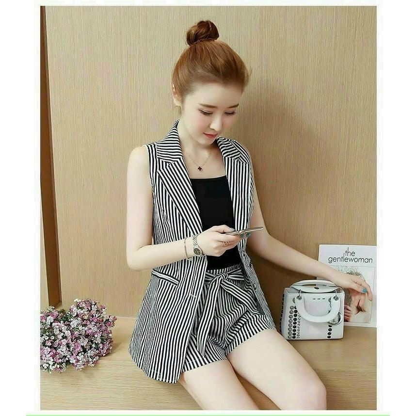 Set Vest Quần Short Áo Vest Sát Nách Kèm Áo Thun Thời Trang