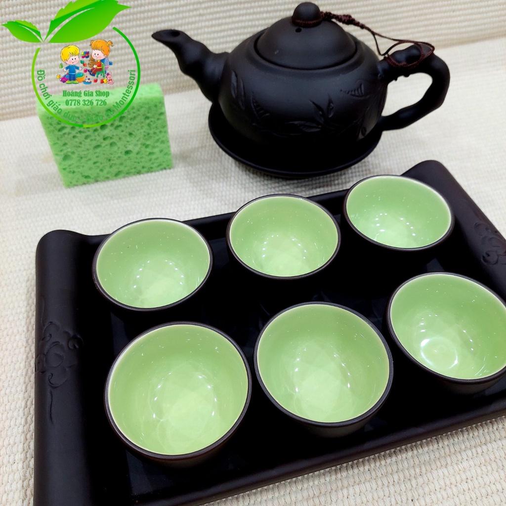 Bộ bàn trà dùng trong tiệc trà