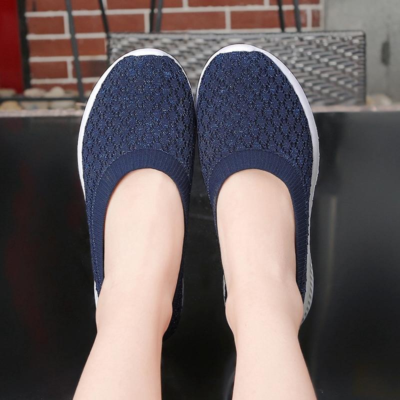 2020 Fashion women outdoor soft running sneakers casual sport shoes