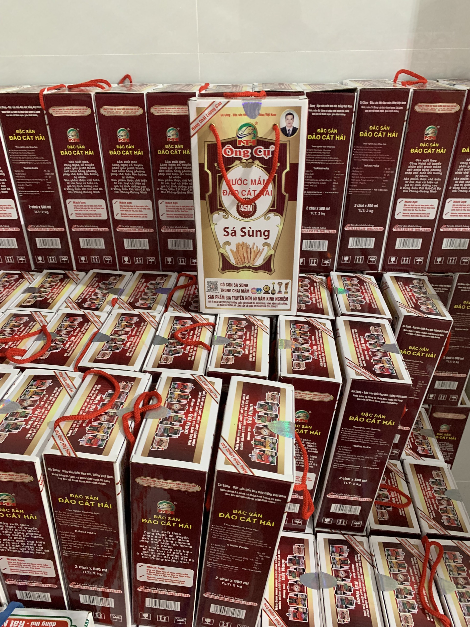 Nước mắm sá sùng thượng hạng 45N - Độ đạm cao, dung tích 500ml/1 chai, hộp 2 chai