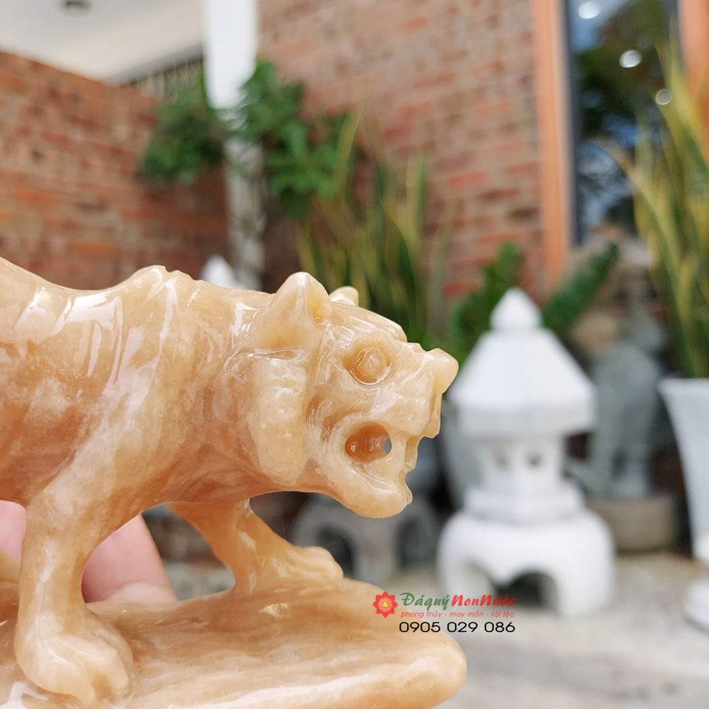 Tượng đá cọp 12 con giáp phong thủy đá vân gỗ 10cm đá Non Nước
