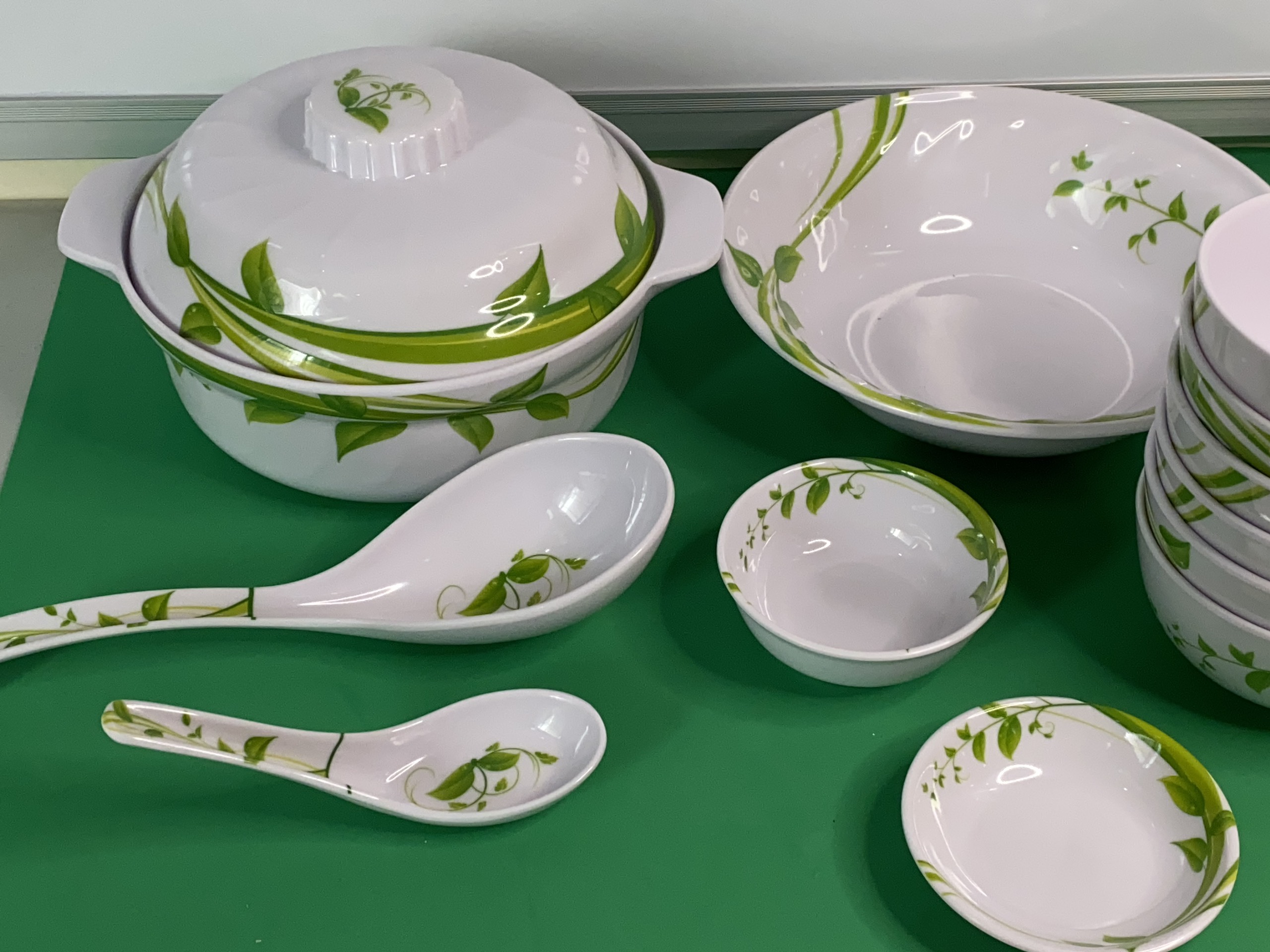 Combo 6 Chén (Bát) Cơm 9 Món NGỌC DIỆP Cao Cấp  Nhựa Xanh Melamine Cao Cấp