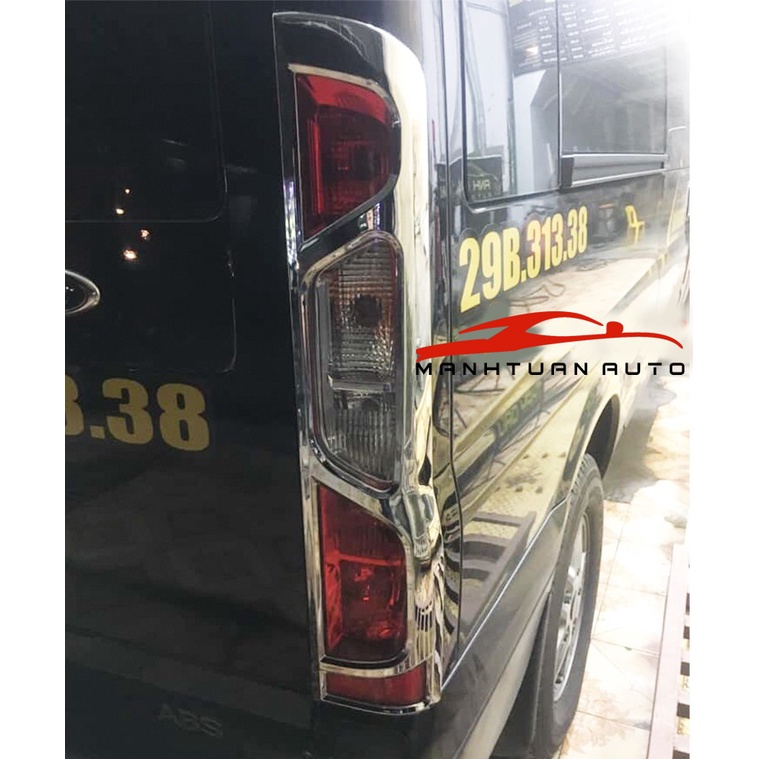 Ốp viền đèn hậu xe Ford Transit 2014-2019 mạ crom cao cấp