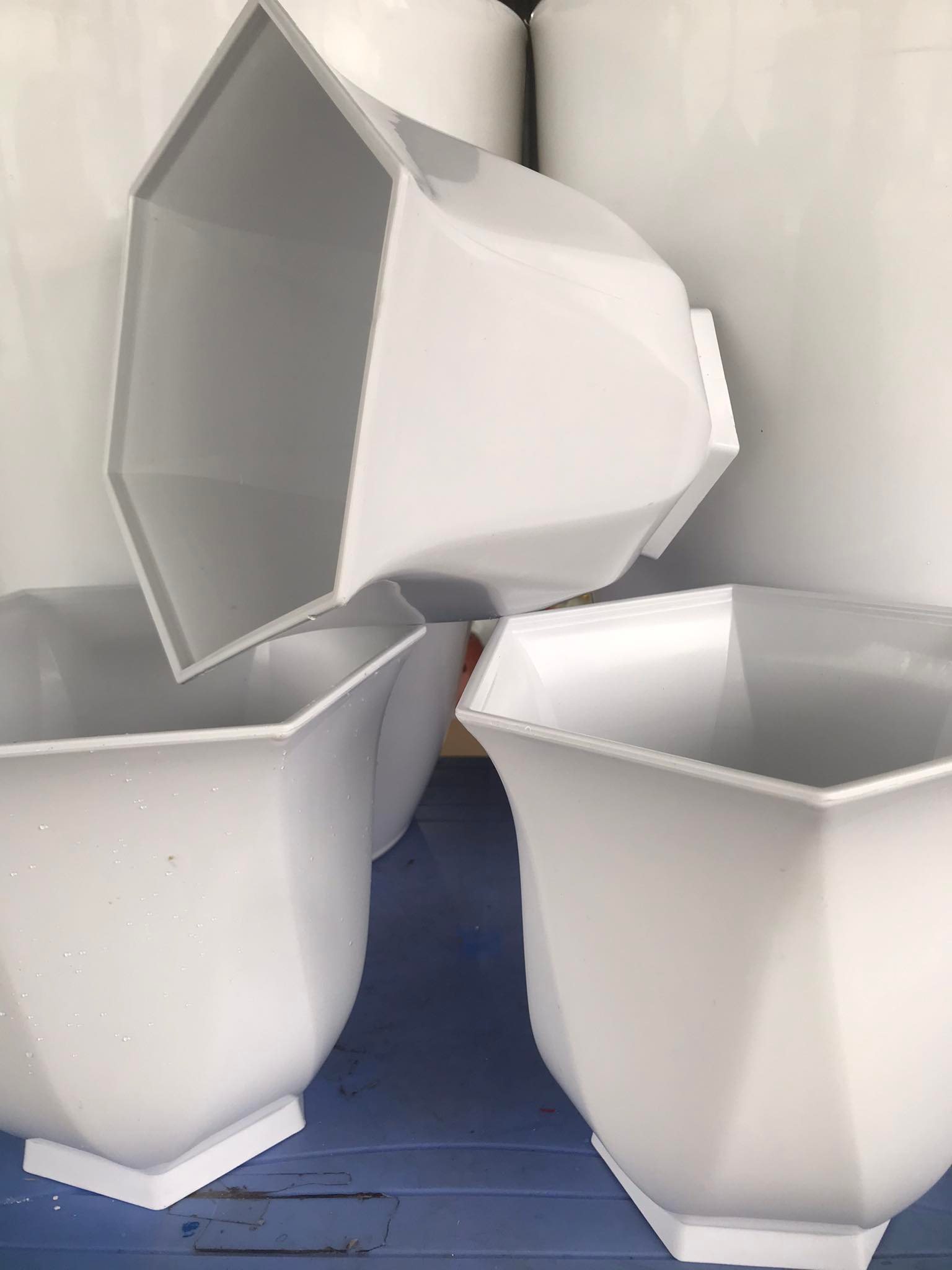Chậu Nhựa Trồng Cây Cảnh, Hoa Trong Nhà Linh Lan Kt 23 x20cm Màu Trắng