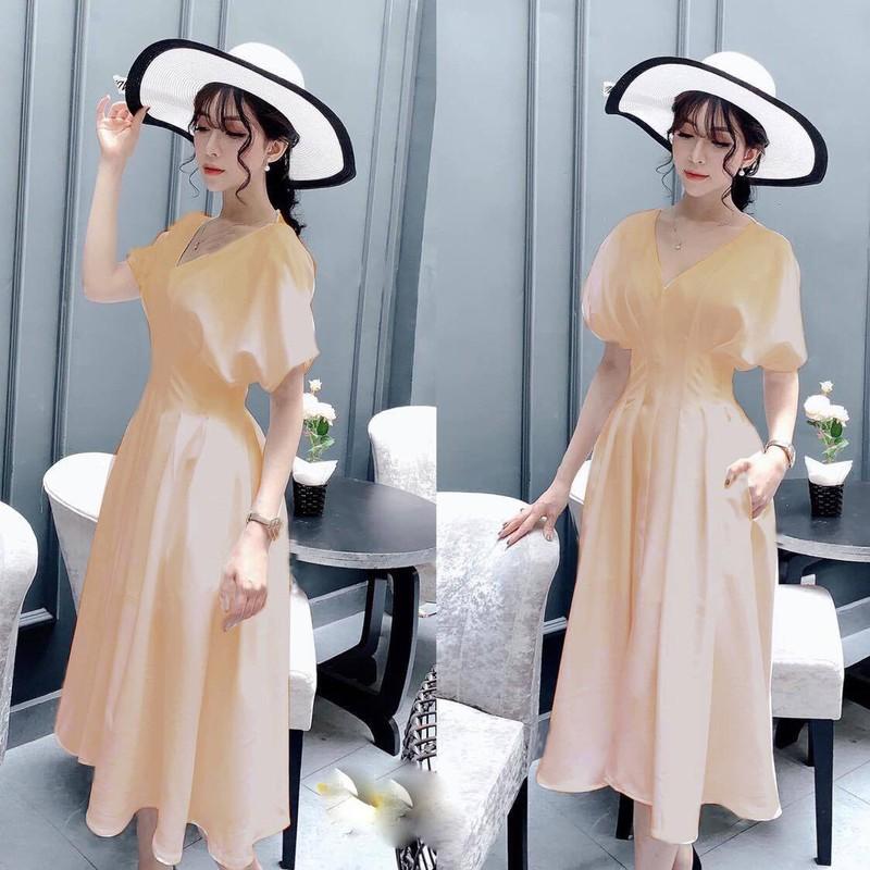 ĐẦM CỔ V XẾP LY EO SANG CHẢNH