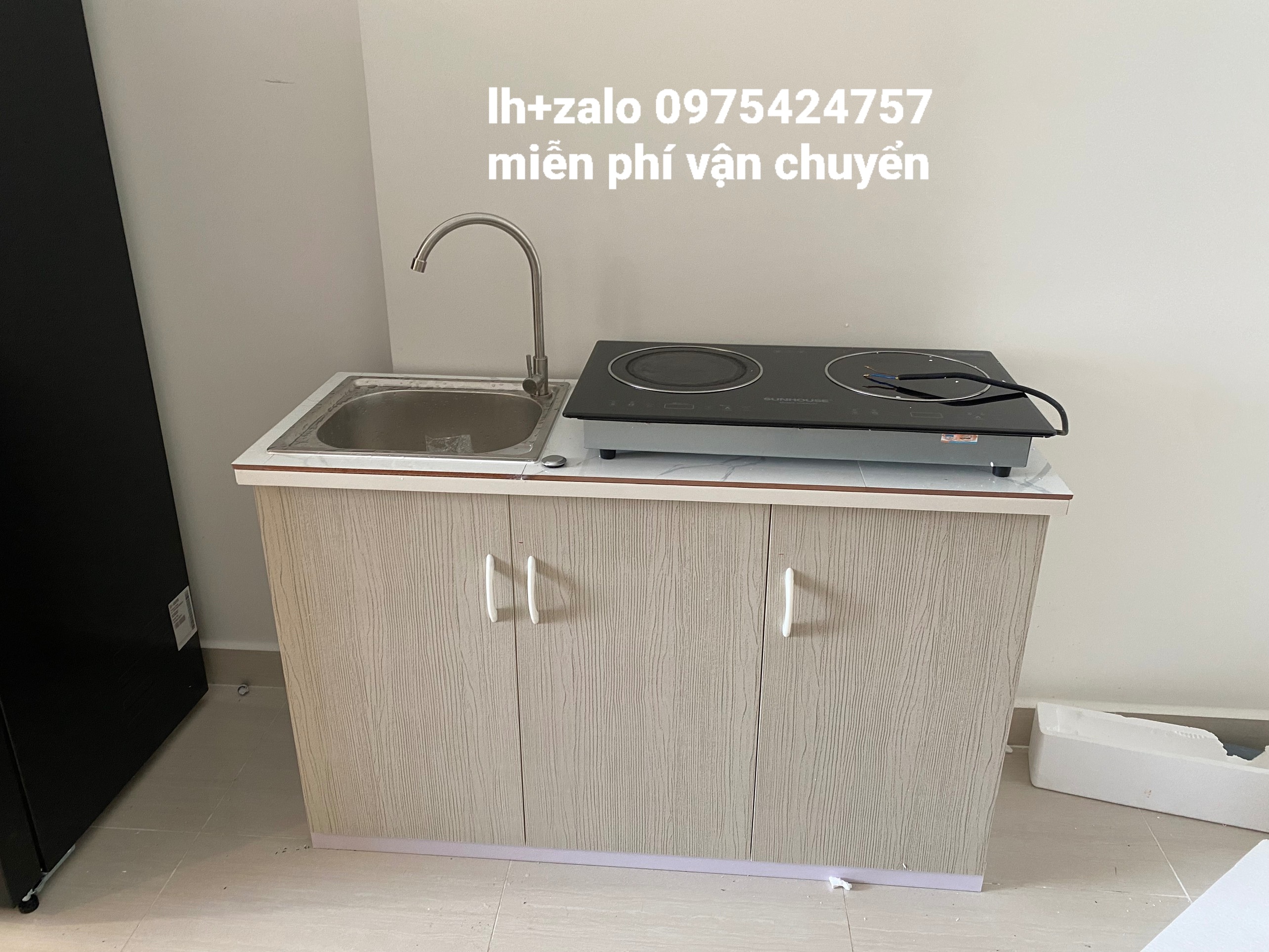 Tủ bếp sẵn bồn mặt gạch nhựa đài loan