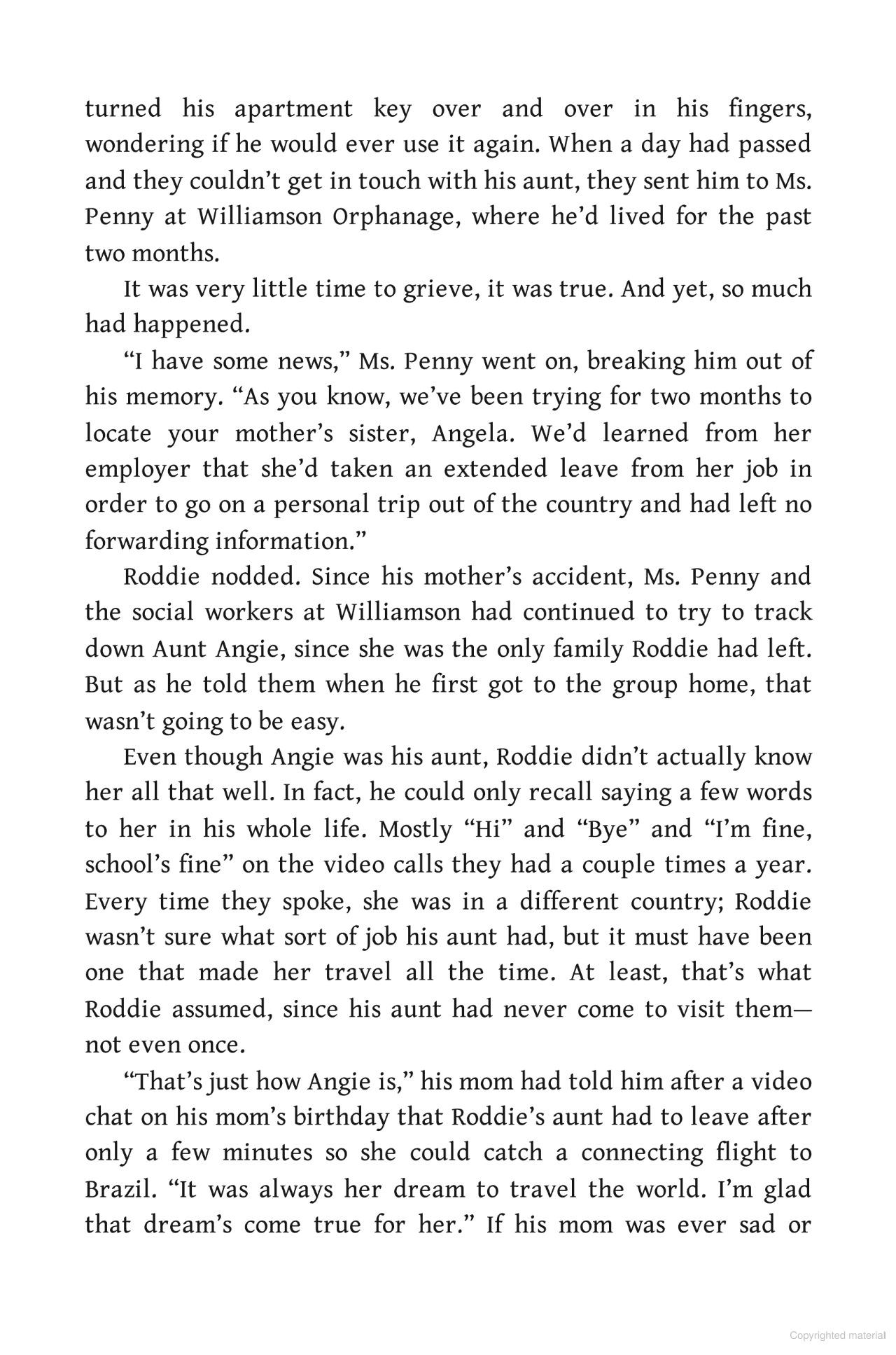 Sách ngoại văn: The Creepening Of Dogwood House