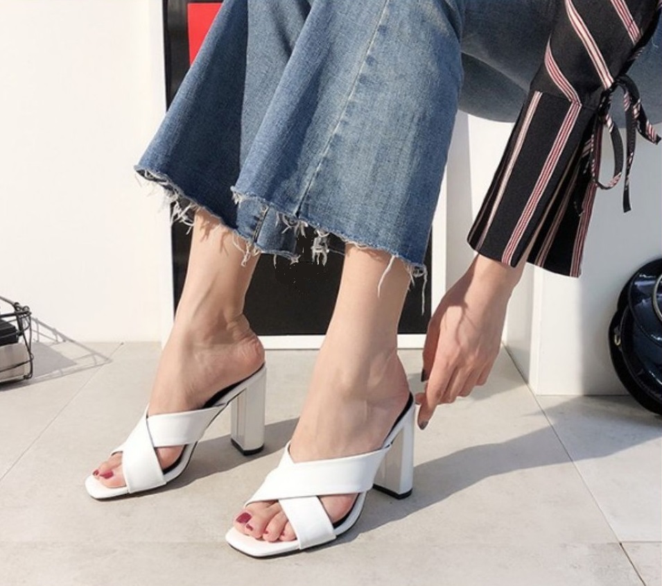 Guốc cao gót chữ X 8phân da bóng cute TVG14