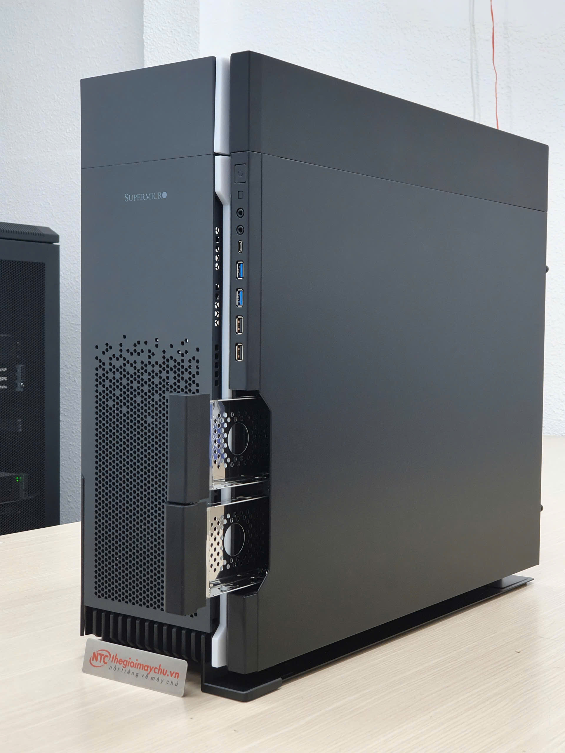 SuperWorkstation SYS-751A-I - Hàng Chính Hãng