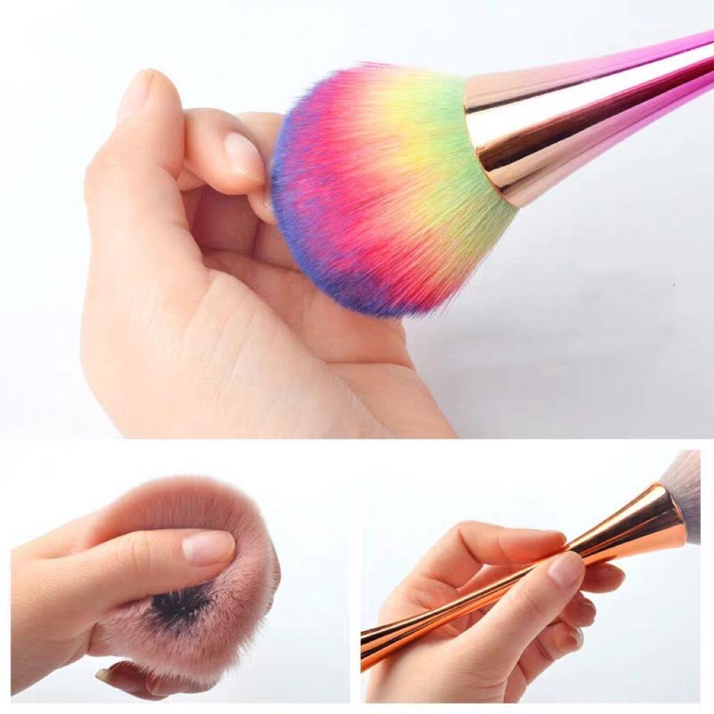 CỌ PHỦI MÓNG NAIL cán dài, màu ngẫu nhiên 0870