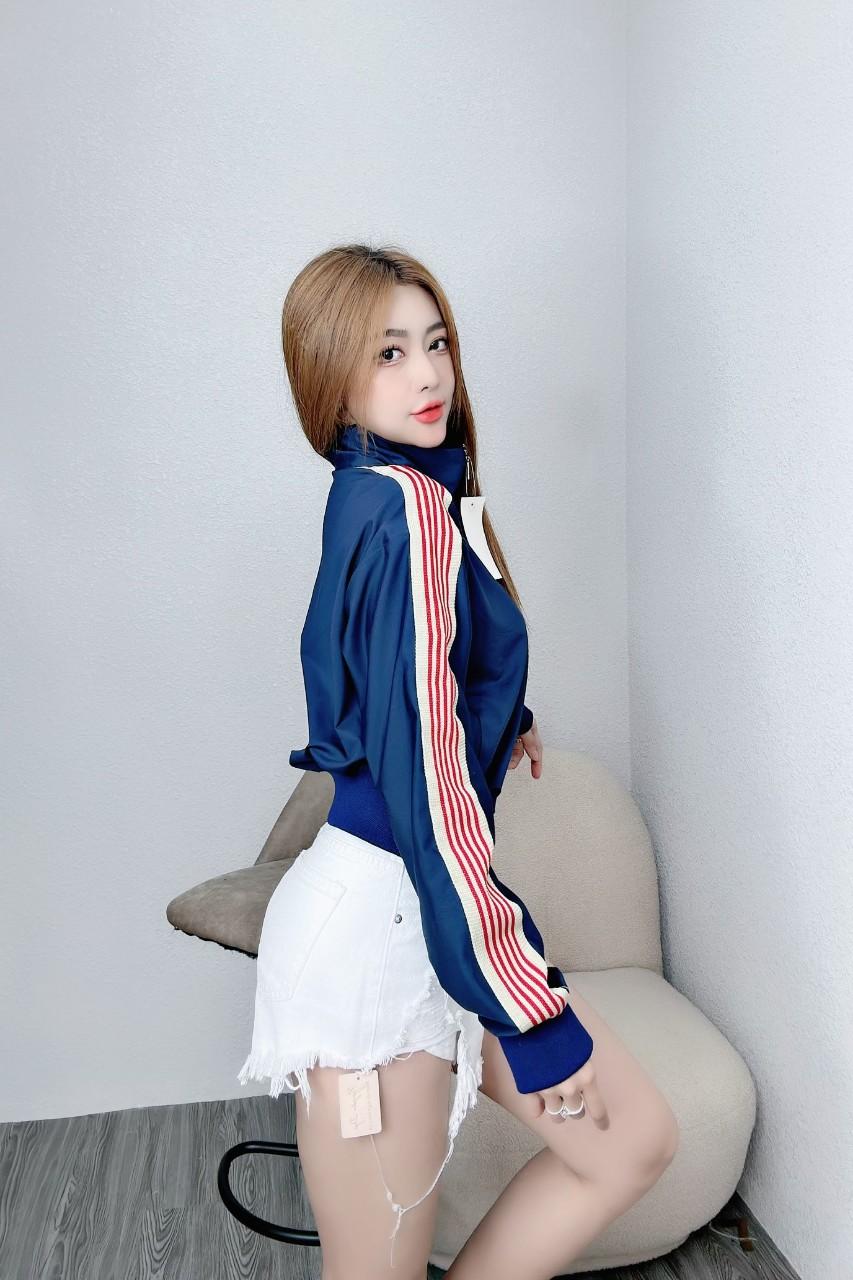 ÁO KHOÁC THUN 2 DA VIỀN SỌC TÚI TRONG TÚI NGOÀI KHÓA KÉO CỰC XỊN CỰC HOT