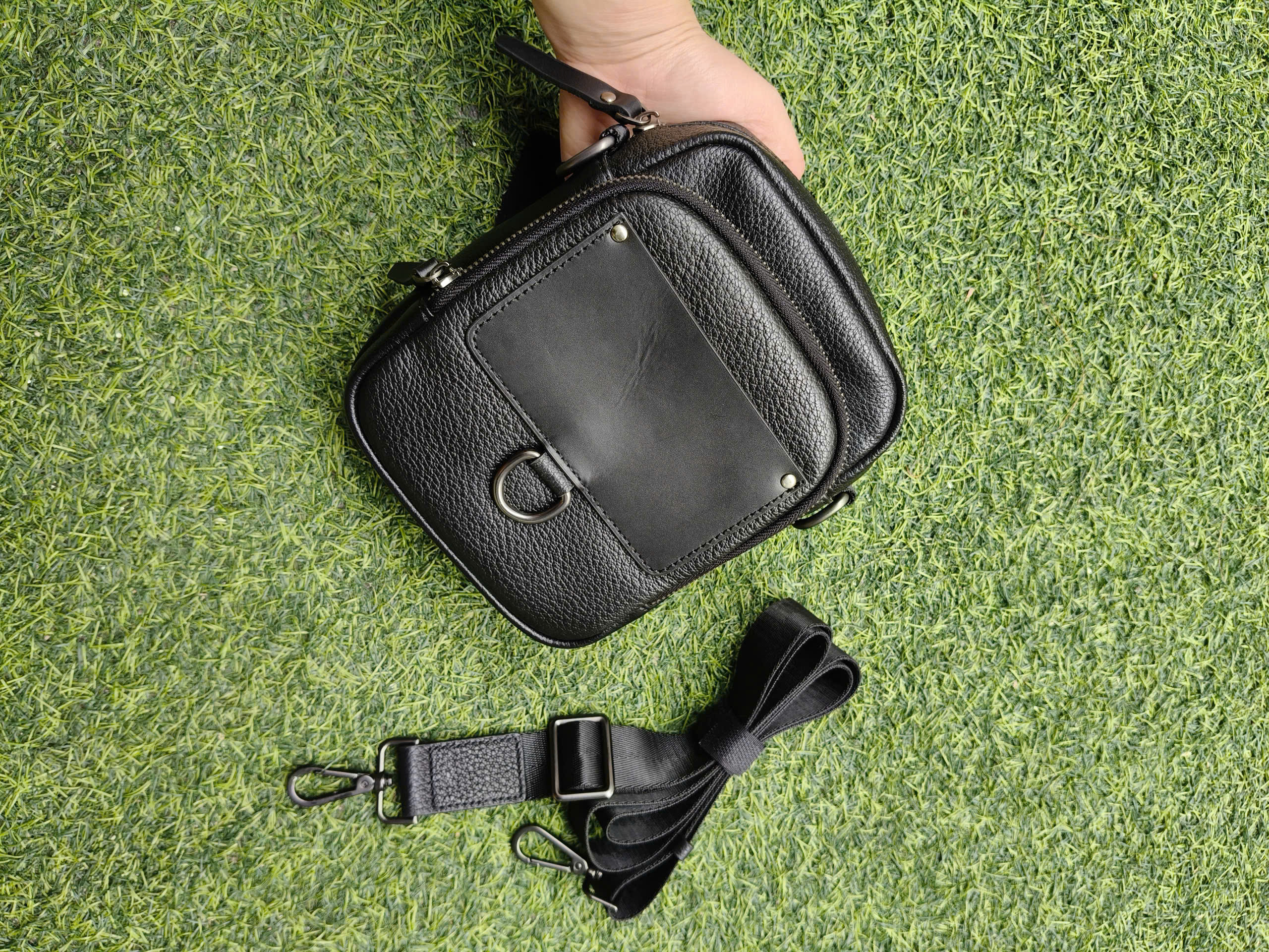 Túi Đeo Chéo Nam Da Bò Thật BHM1413 Mini Nhỏ Gọn Cao Cấp Vân Da Tự Nhiên Đựng Điện Thoại Ví Hộ Chiếu