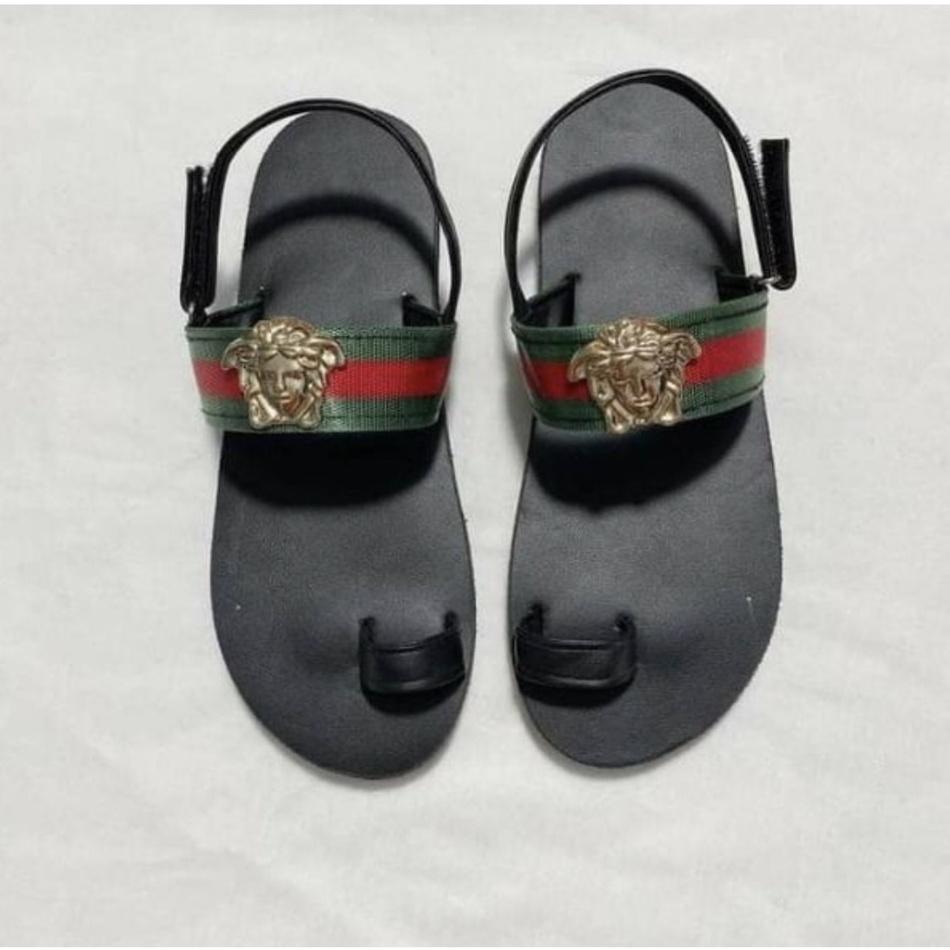 Sandal đồng nai dép sandal nữ ( đế đen quai hậu dù ) size từ 35 nữ đến 42 nữ size khác nhắn tin chọn thêm