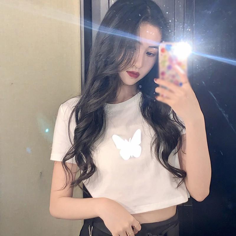 Áo thun croptop tay ngắn họa tiết bướm xinh xắn