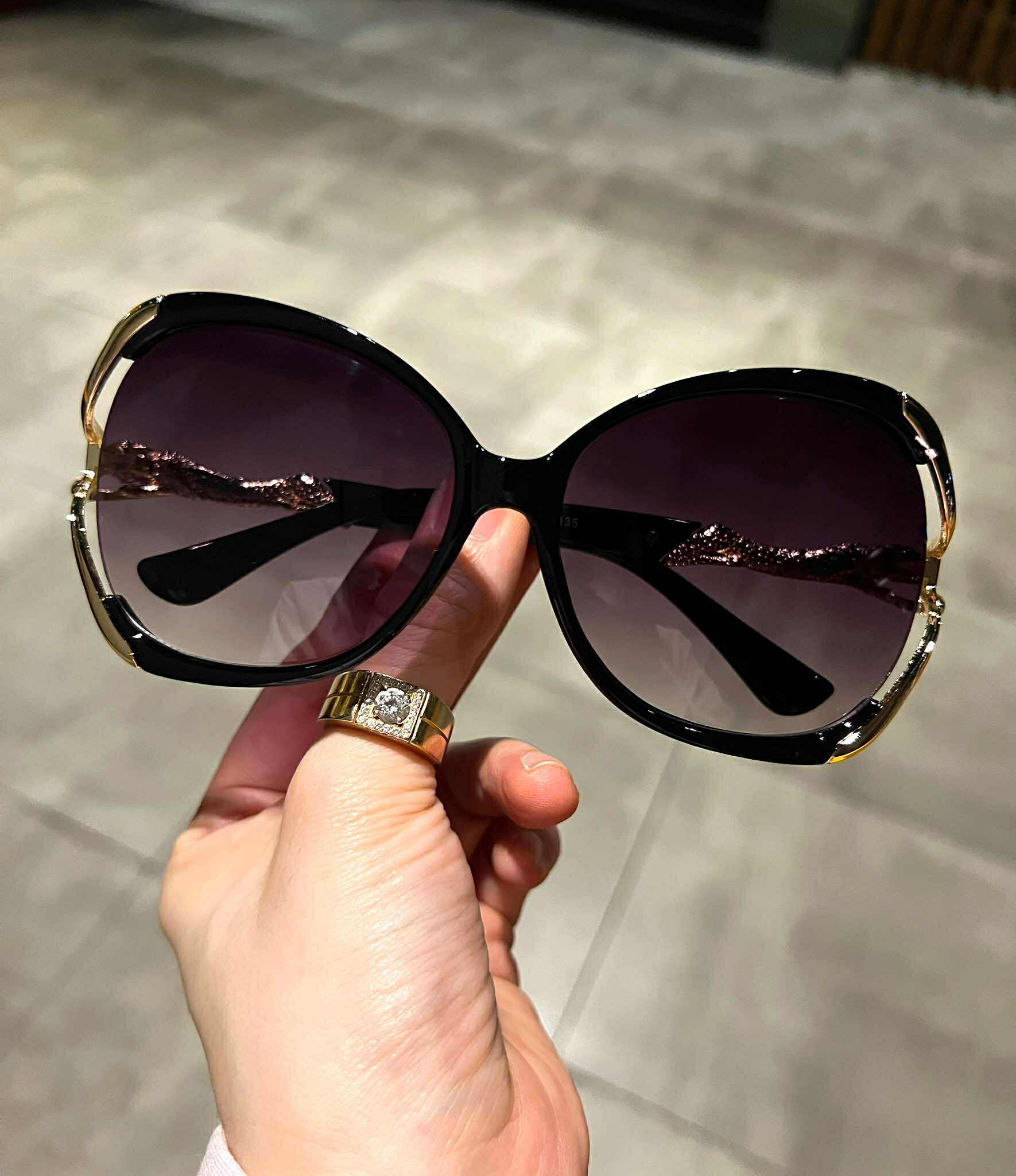 Kính thời trang đi đường chống nắng sành điệu gọng con báo cao cấp cho nữ