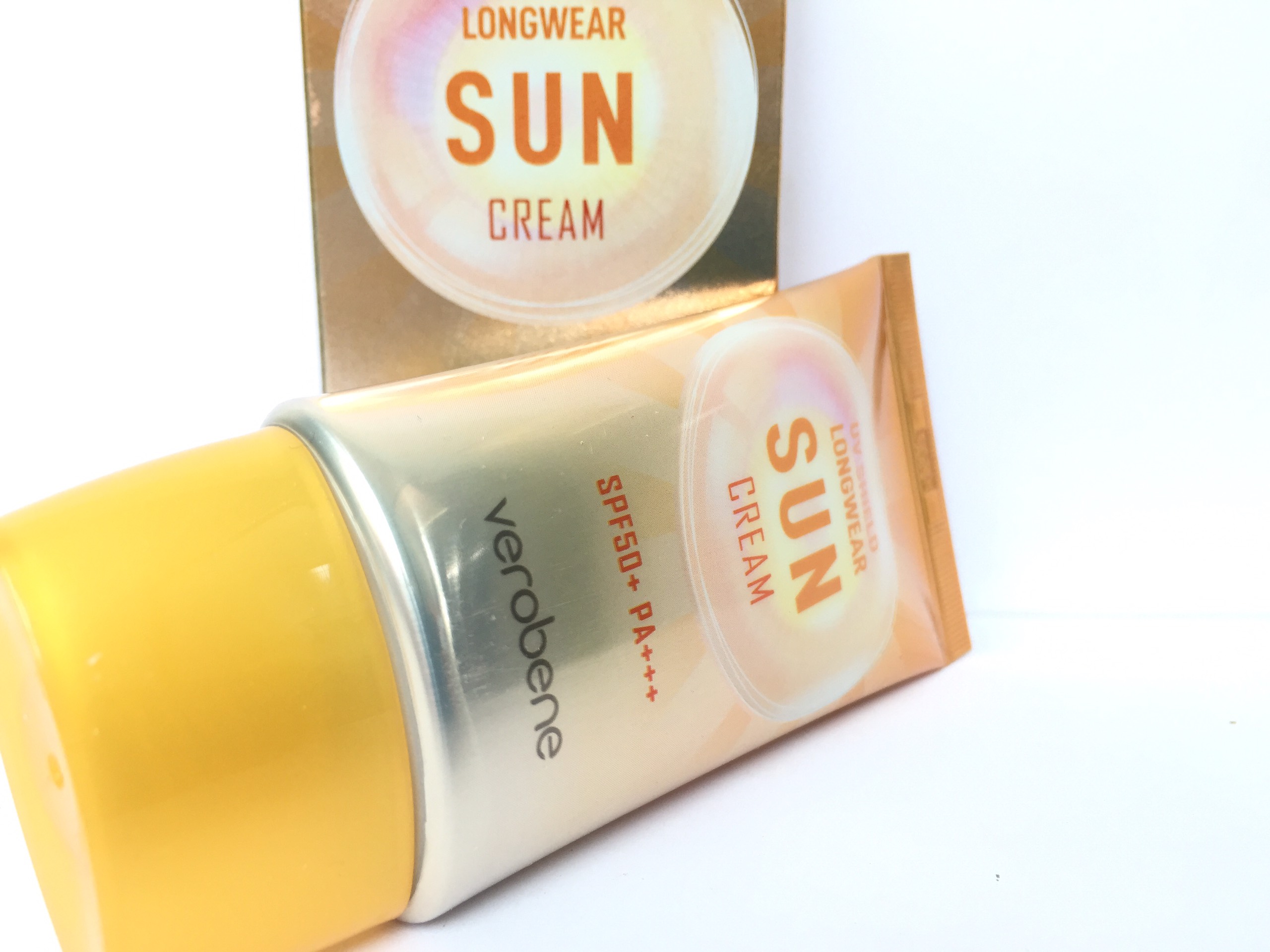 Kem chống nắng Verobene Sun Cream Spf 50pa+++ Hàn quốc 40ml/Hộp kèm 1 nơ ngẫu nhiên