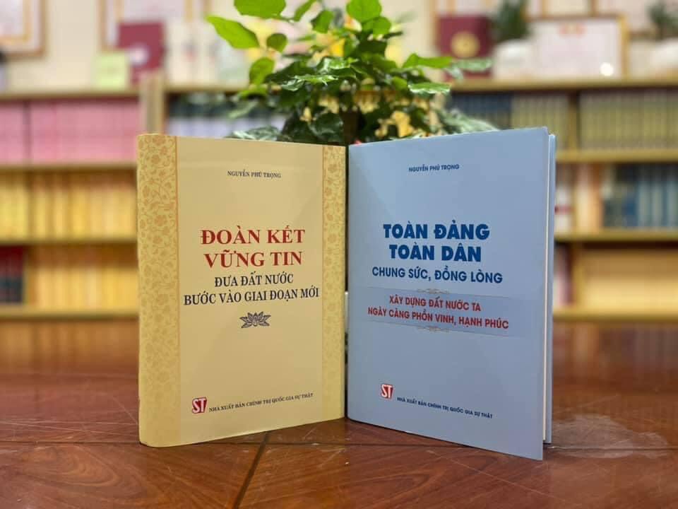 bìa cứng - Toàn Đảng, toàn dân chung sức, đồng lòng xây dựng đất nước ta ngày càng phồn vinh, hạnh phúc - Nguyễn Phú Trọng
