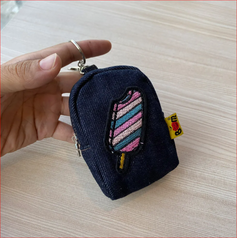 Móc khoá denim họa tiết thêu dễ thương MK J OVAL