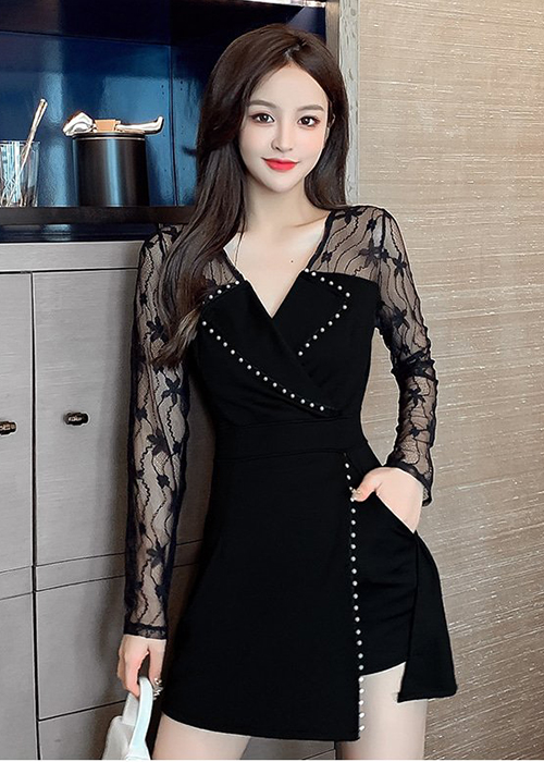 Set Bộ Đính Hạt Phối Lưới Và Quần Short Thời Trang