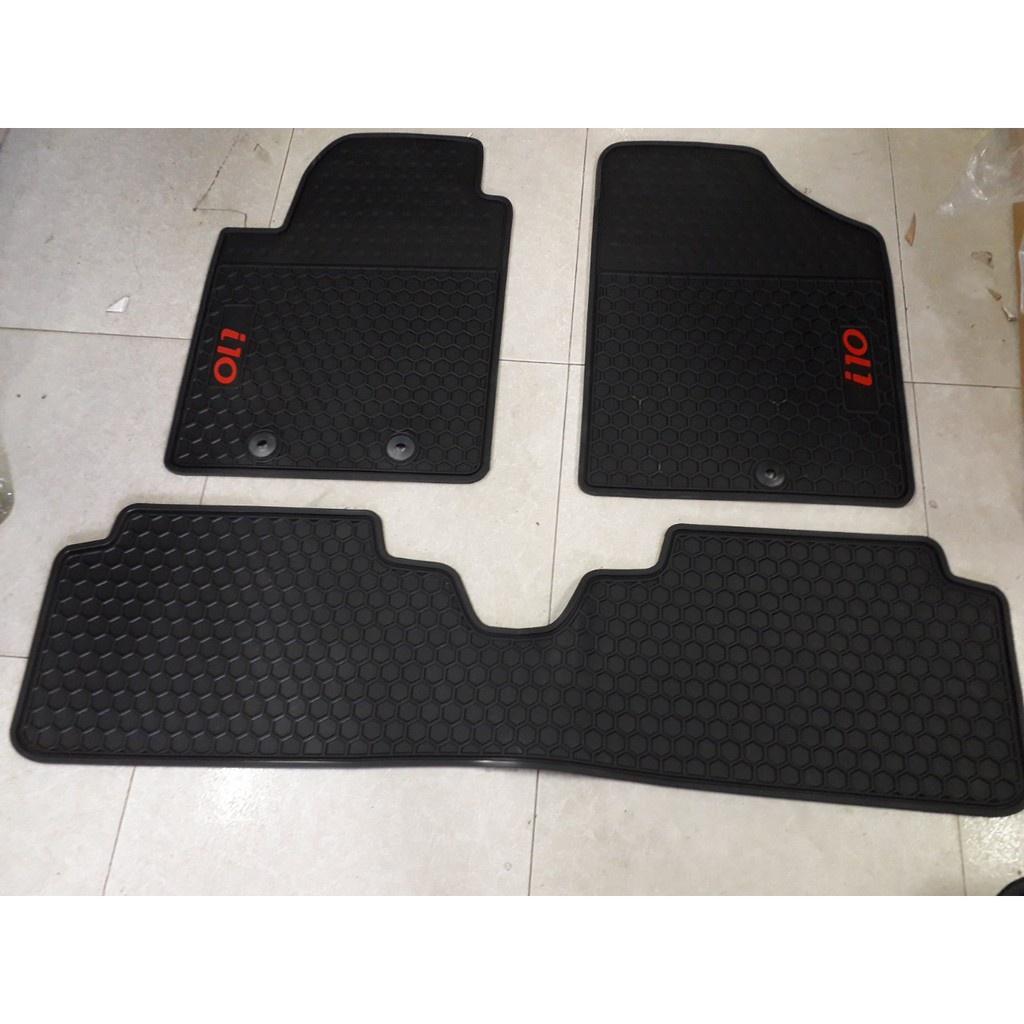 THẢM LÓT SÀN CAO SU THEO XE HUYNDAI GRAND I10 MIẾNG SAU LIỀN 2014 - 2021  tổ ong chữ đỏ